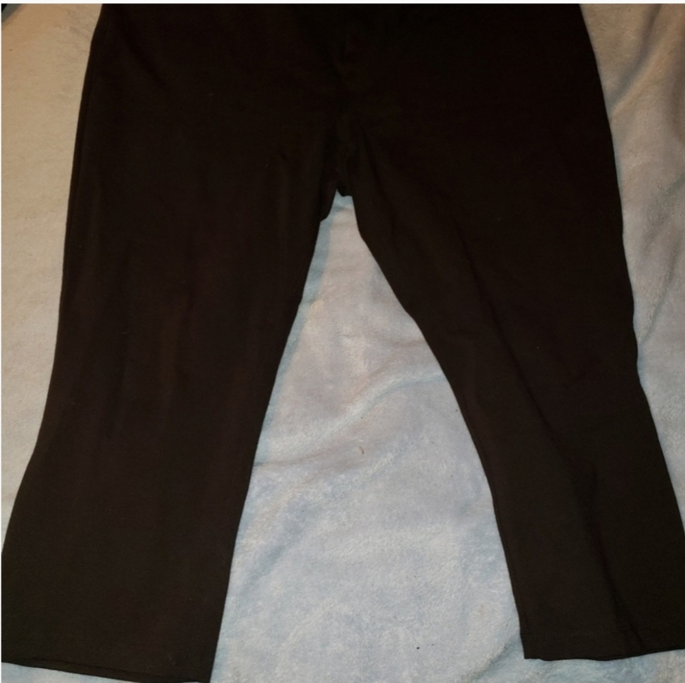 Maurices size 3 capris